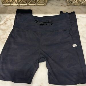 Vuori Black Camo Leggings